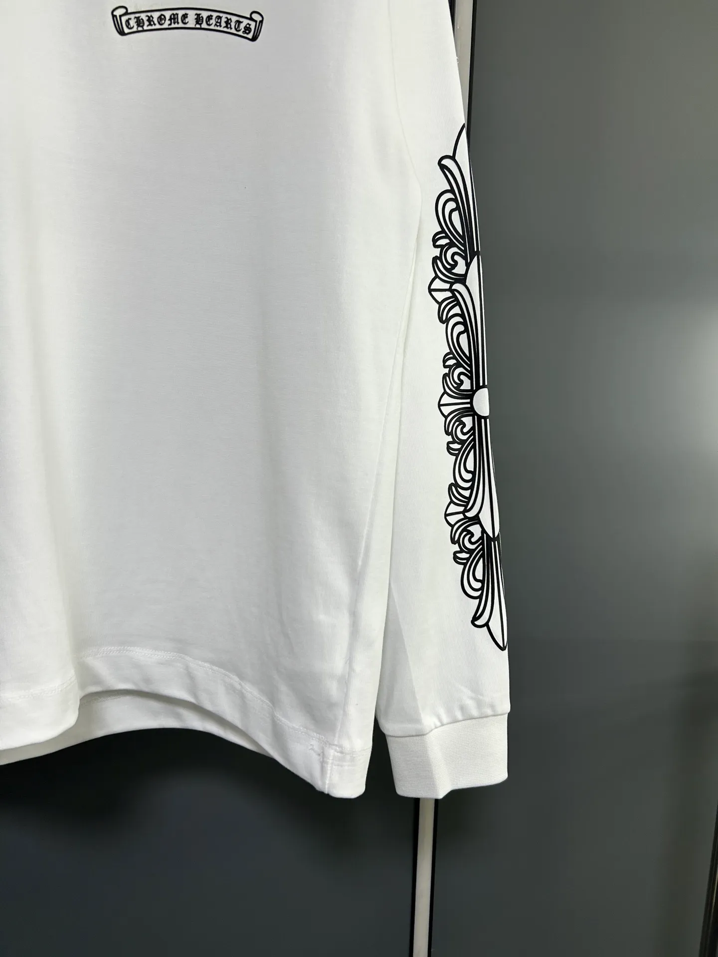 P230 2026 new (exclusive) Chrome Hearts autumn and winter limited edition heavyweight high-weight long-sleeved T-shirt, customized Dreamweaver Yayun ribbed cotton designer concept style Fabric: Heavy 380g Size: S M L XL Color: White Black